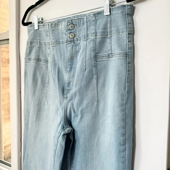 NWT Free People Jayde Flare Jeans High Rise in Light Wash Denim Blue 31 - Picture 9 of 16